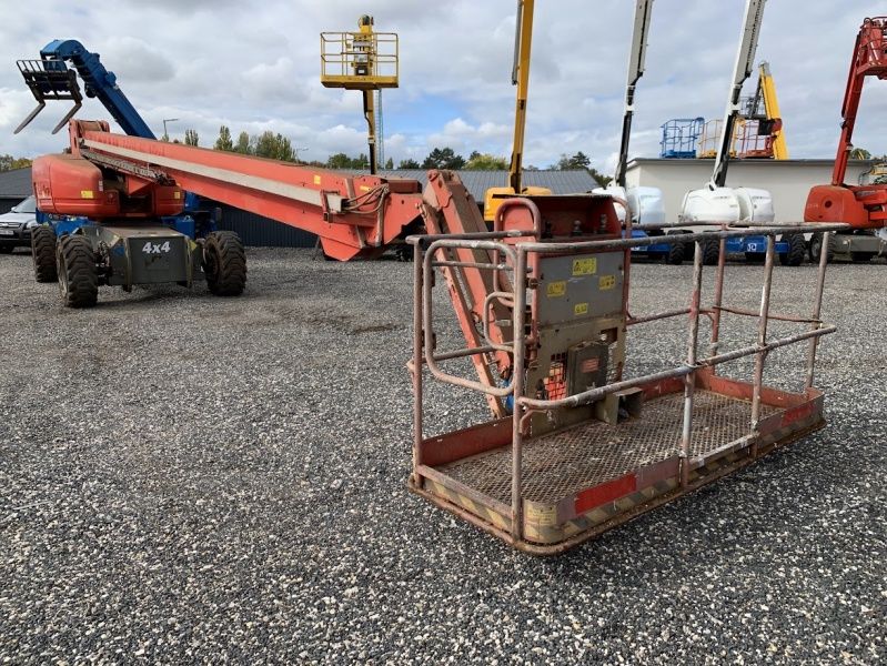 Genie S-105 - 34 m - 4x4 - diesel Genie S-105 - 34 m - 4x4 - diesel